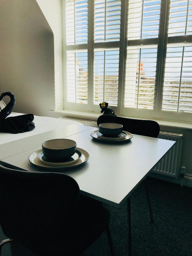Penthouse Suite, Sea View, Close To Shops, Beach And Train St Leonards-on-Sea Luaran gambar