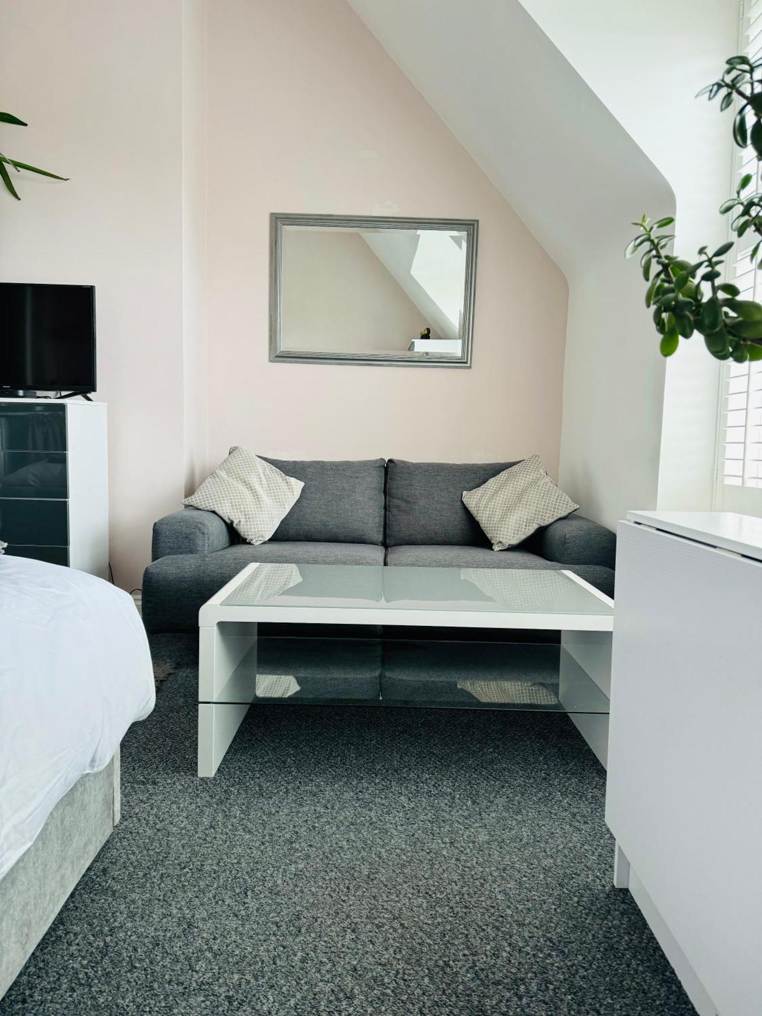 Penthouse Suite, Sea View, Close To Shops, Beach And Train St Leonards-on-Sea Luaran gambar