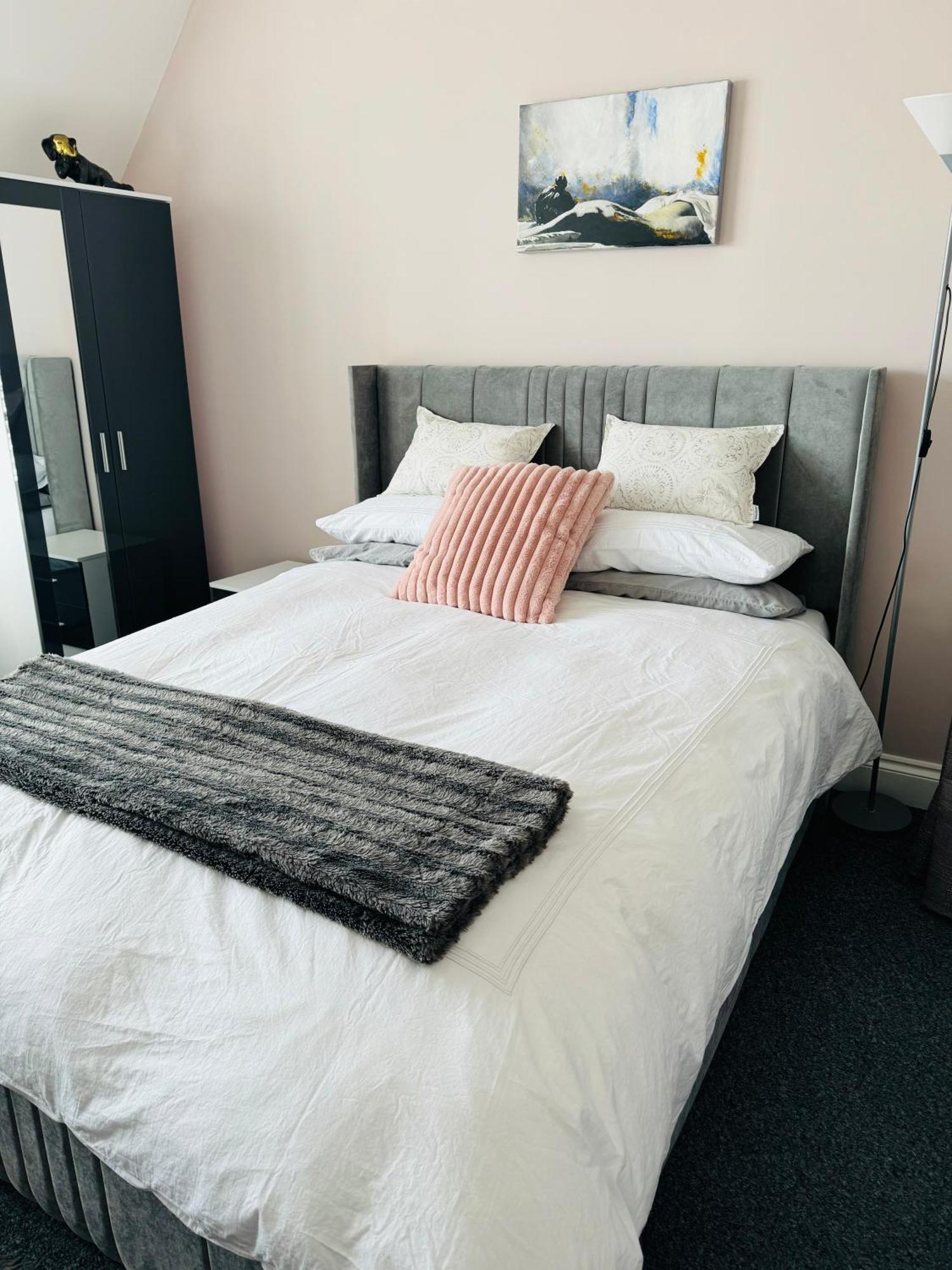 Penthouse Suite, Sea View, Close To Shops, Beach And Train St Leonards-on-Sea Luaran gambar